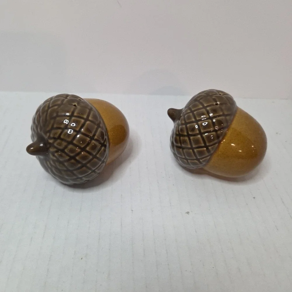 Acorn‎ Salt & Pepper Shaker Set Thanksgiving Fall Autumn